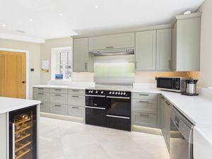 Kitchen- click for photo gallery